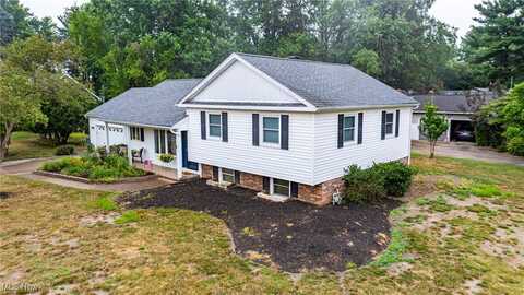 4292 W Bend Drive, Willoughby, OH 44094