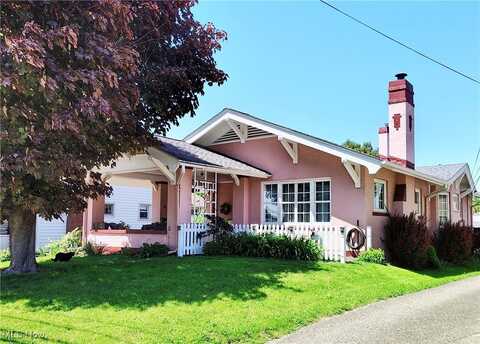 732 Commonwealth Avenue NE, Massillon, OH 44646