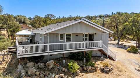 10596 Oak Drive, Grass Valley, CA 95949
