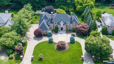 366 E Madison Avenue, Cresskill, NJ 07626