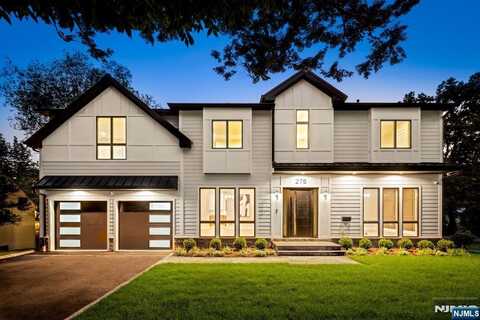 275 Wedgewood Drive, Paramus, NJ 07652