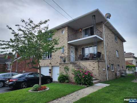 238 E Harriet Avenue 2nd fl, Palisades Park, NJ 07650