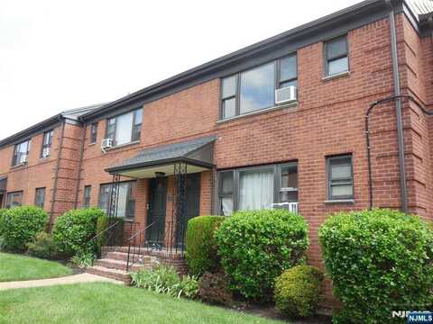 2175D N Central Road D, Fort Lee, NJ 07024