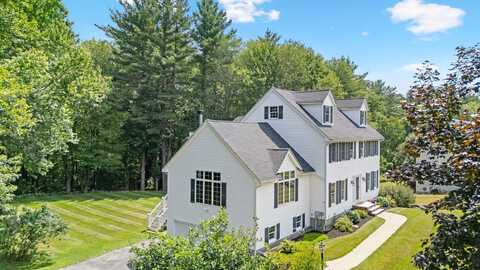 6 Carriage Chase Lane, Atkinson, NH 03811