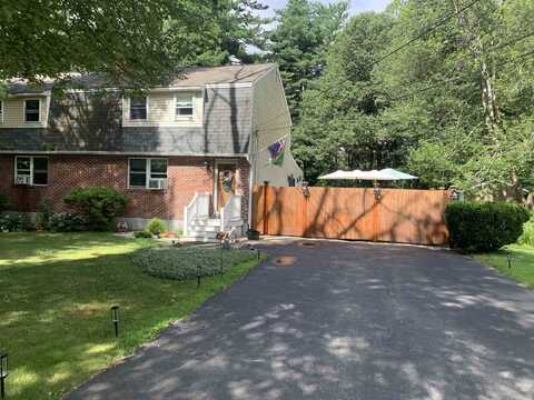 15 Maylane Drive, Salem, NH 03079