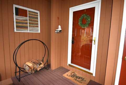 8 Streamside Road, Campton, NH 03223