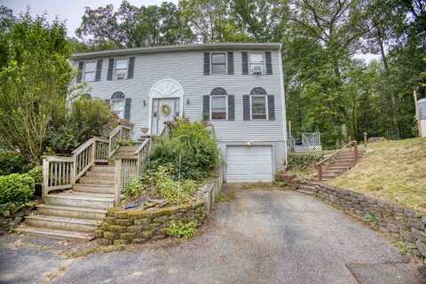 15 Canterbury Forest, Plaistow, NH 03865