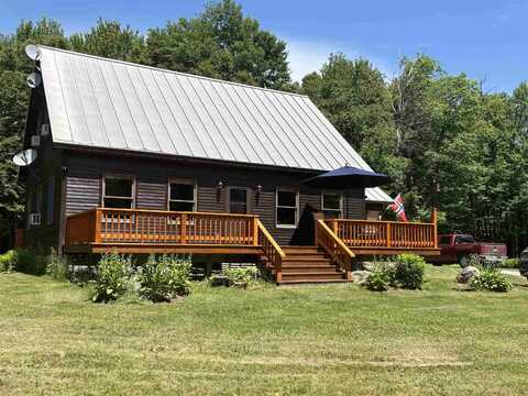 821 Paquette Road, Craftsbury, VT 05826