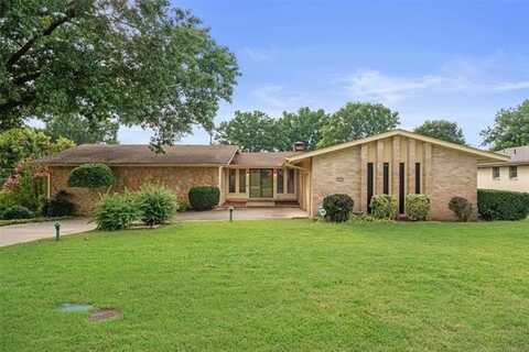 1051 Grandview Road, Bartlesville, OK 74006