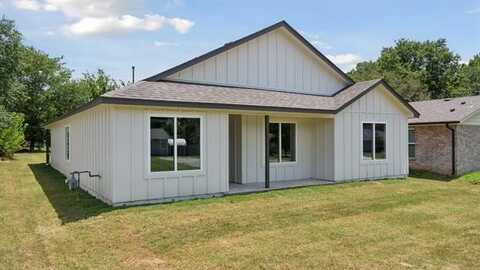 607 N Division Street, Coweta, OK 74429
