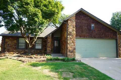 1312 W Birmingham Street, Broken Arrow, OK 74011