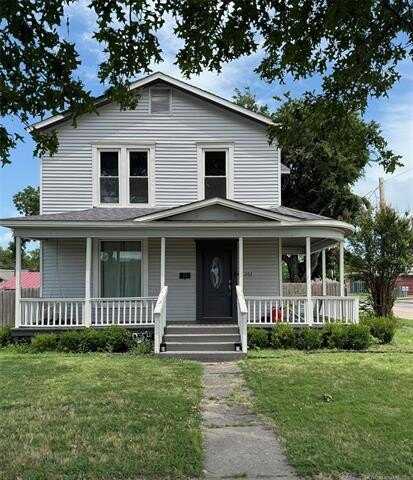 202 W 4th Street, Claremore, OK 74017