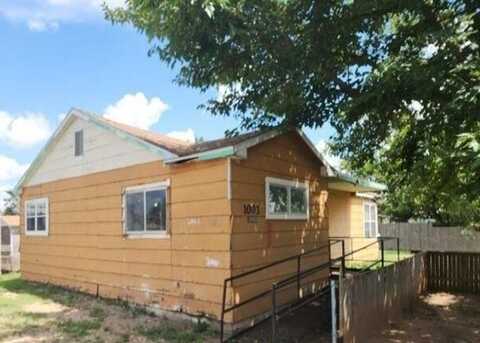1003 S Leonard Street, Floydada, TX 79235
