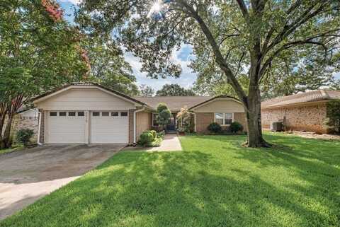 4219 E Pleasant Forest Street, Arlington, TX 76015