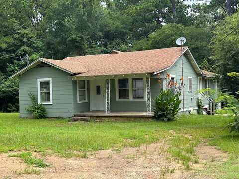 815 Bert Street, Daingerfield, TX 75638