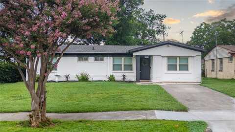 4775 Bedford Drive, Mesquite, TX 75150