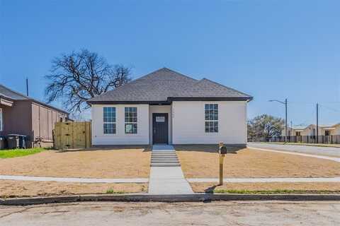 2900 Avenue C, Fort Worth, TX 76105