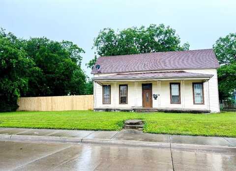 902 S Chestnut Street, McKinney, TX 75069