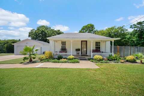 5912 Forest Hill Drive, Forest Hill, TX 76119