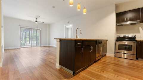 1100 W Trinity Mills Road, Carrollton, TX 75006
