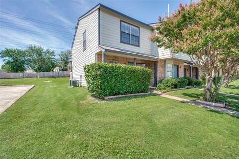 700 W Collins Street, Denton, TX 76201