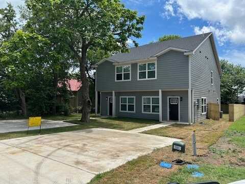 406 E Bonham Street, Tom Bean, TX 75491