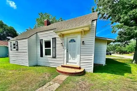 312 2nd Street, Cuero, TX 77954