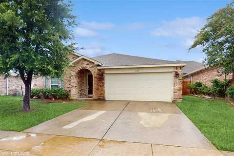 628 Bent Oak Drive, Fort Worth, TX 76131