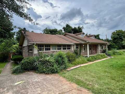 400 Dorsey Street, Linden, TX 75563