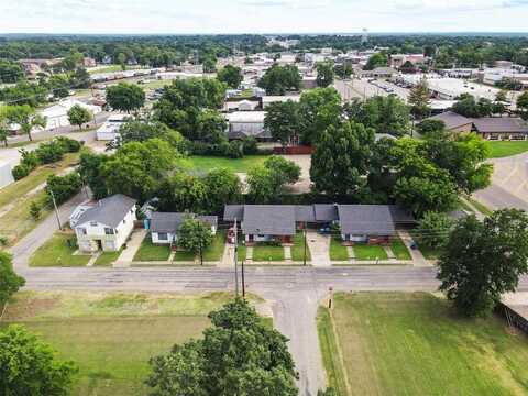 104-110/204 E 9th, Mount Pleasant, TX 75455
