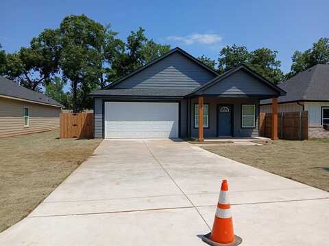 1027 W Coffin Street, Denison, TX 75020