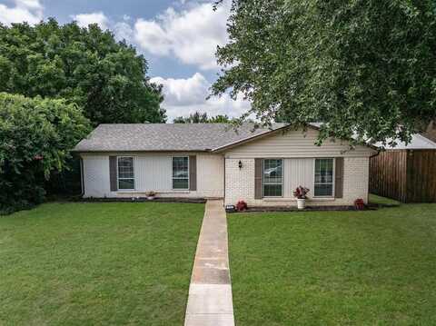 906 Roaming Road Drive, Allen, TX 75002