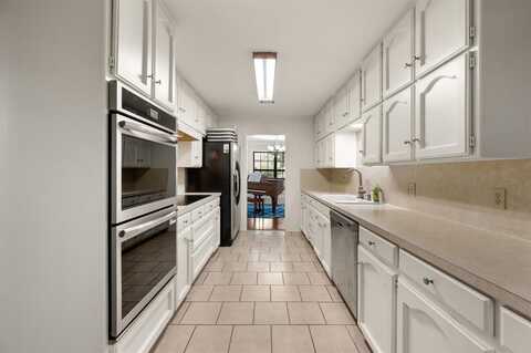 7113 Greenhill Trail, North Richland Hills, TX 76182