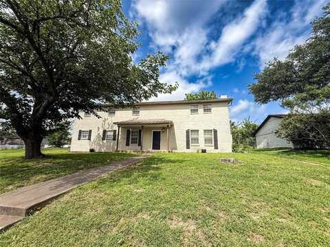 205 Stardust Lane, DeSoto, TX 75115
