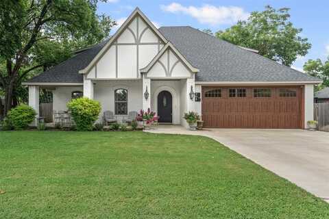 703 W 2nd Street, Cleburne, TX 76033