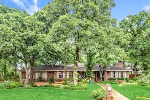 5 Highview Court, Denton, TX 76205