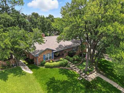 1204 Edgecliff Drive, Bedford, TX 76022
