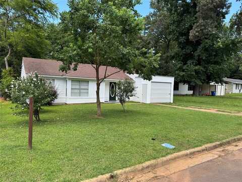 115 Willis Drive, Daingerfield, TX 75638