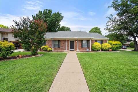 6 Brook Creek Court, Trophy Club, TX 76262