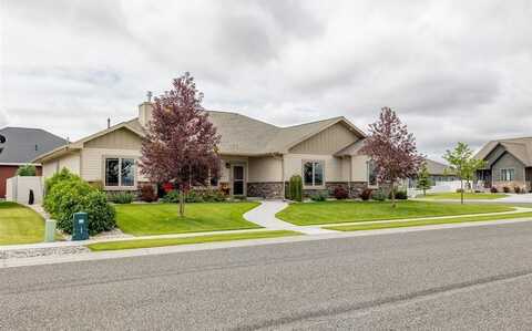 3218 Owens Ave, Cody, WY 82414