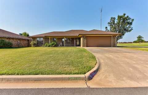 2000 Morgandee Lane, Weatherford, OK 73096