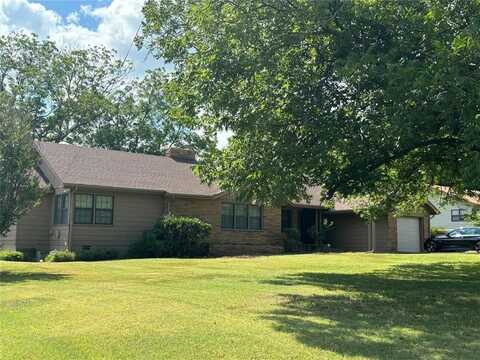 710 W 17th Street, Sulphur, OK 73086