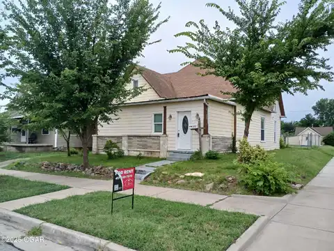 2202 S Empire Avenue, Joplin, MO 64804