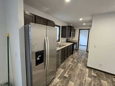 204 Spruce Lane, Mankato, MN 56001