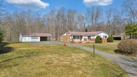 212 W-W Lane, Asbury, WV 24916