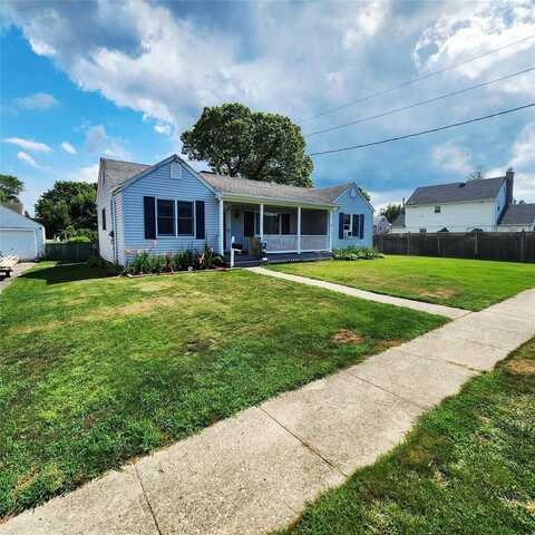 200 E 11th Street, Huntington Station, NY 11746