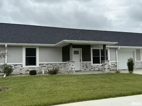 2811 N 23RD Street, Quincy, IL 62305