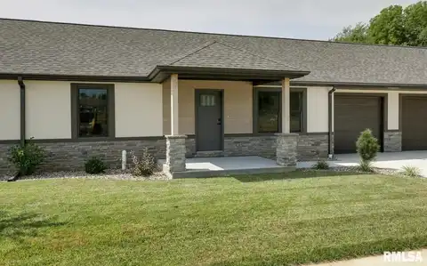 2821 N 23RD Street, Quincy, IL 62305