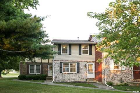 6713 N FAWNDALE Drive, Peoria, IL 61615