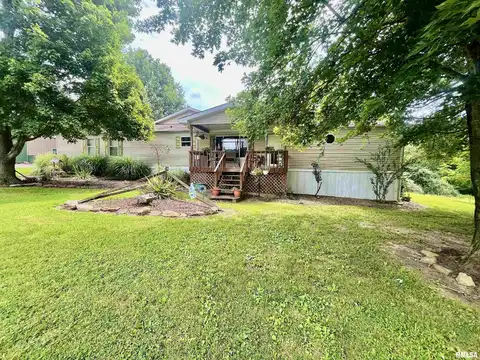 4155 Reevesville Road, Grantsburg, IL 62943